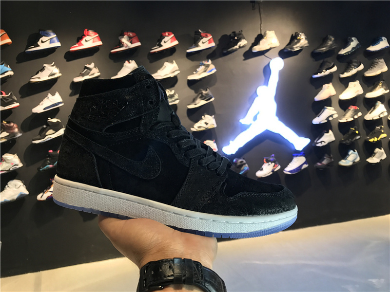 Air Jordan 1 Retro Heiress 832596 001